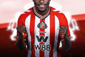 转会期体能课后，尼斯绝杀压哨备战英超，信心回归，年轻球员得到机会的简单介绍爱游戏在线